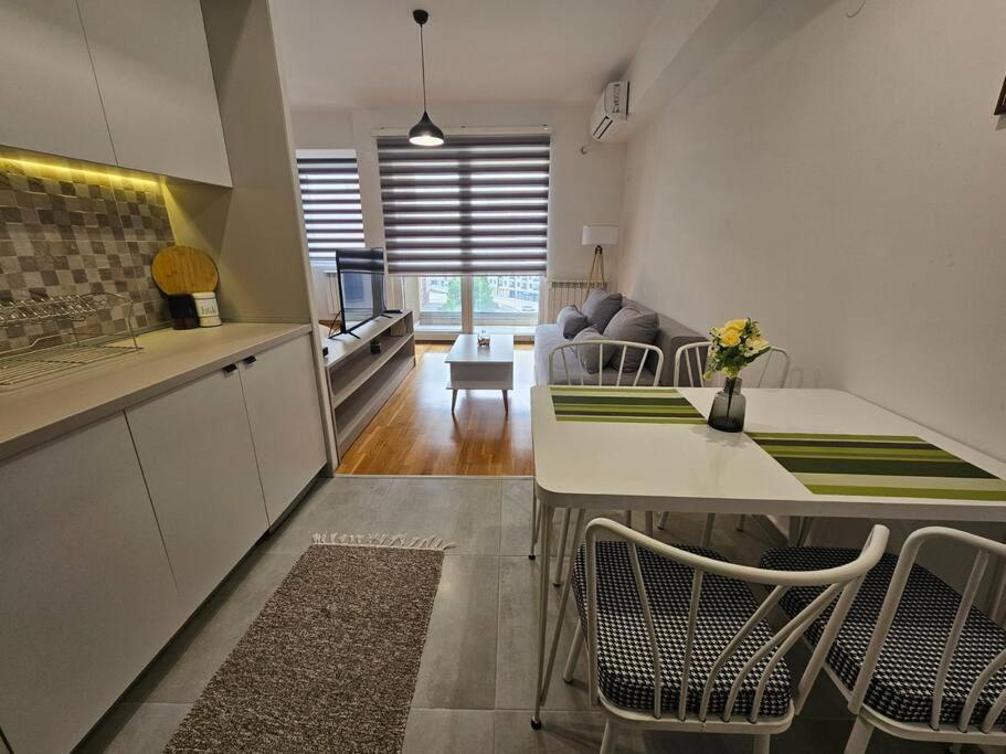 Milo Apartment สโกเปีย ภายนอก รูปภาพ