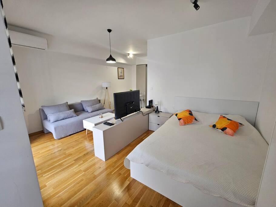Milo Apartment สโกเปีย ภายนอก รูปภาพ