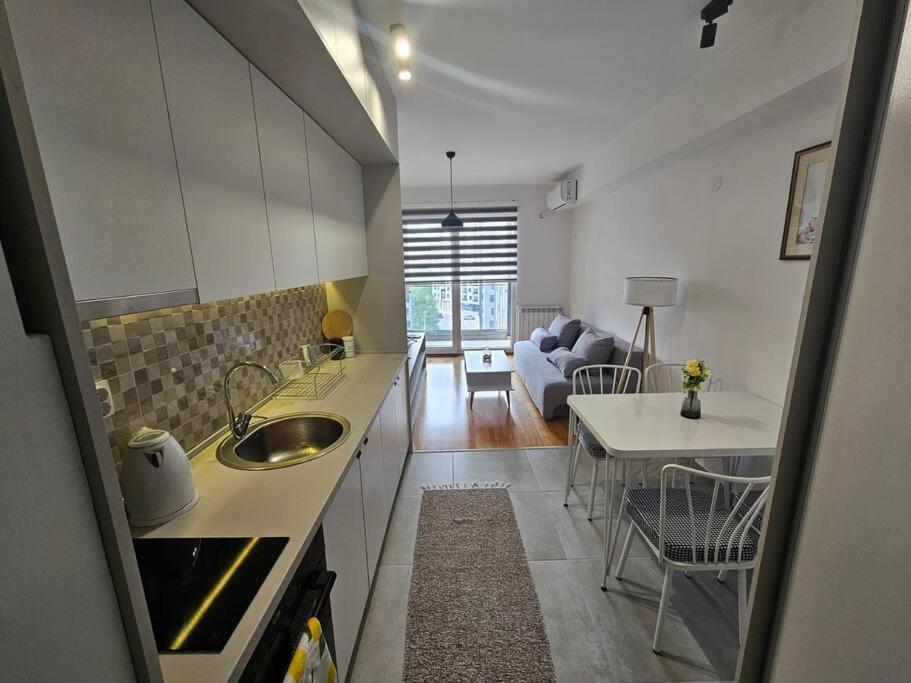 Milo Apartment สโกเปีย ภายนอก รูปภาพ
