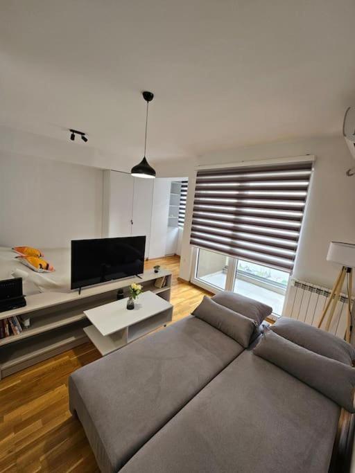 Milo Apartment สโกเปีย ภายนอก รูปภาพ